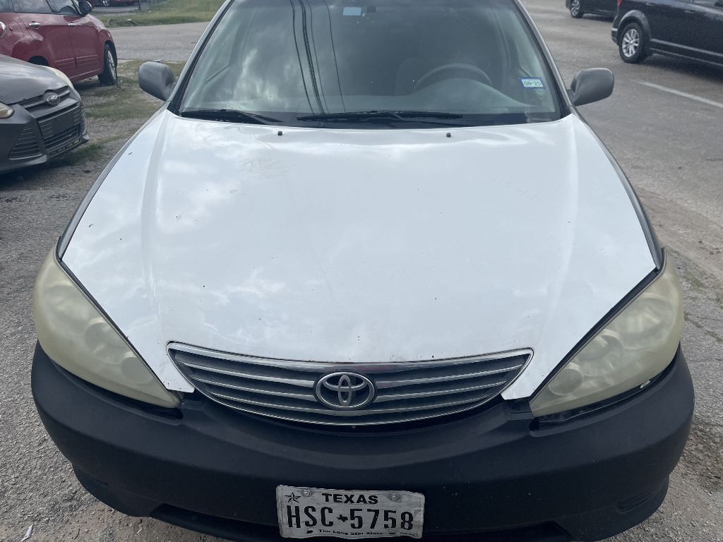 2005 Toyota Camry LE's photo
