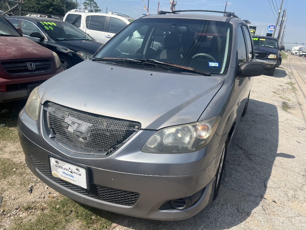 2004 Mazda MPV