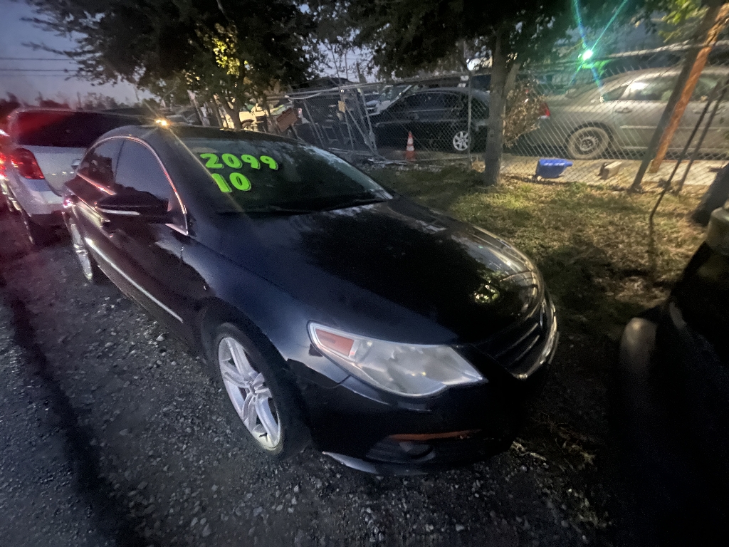 2010 Volkswagen CC Sport's photo