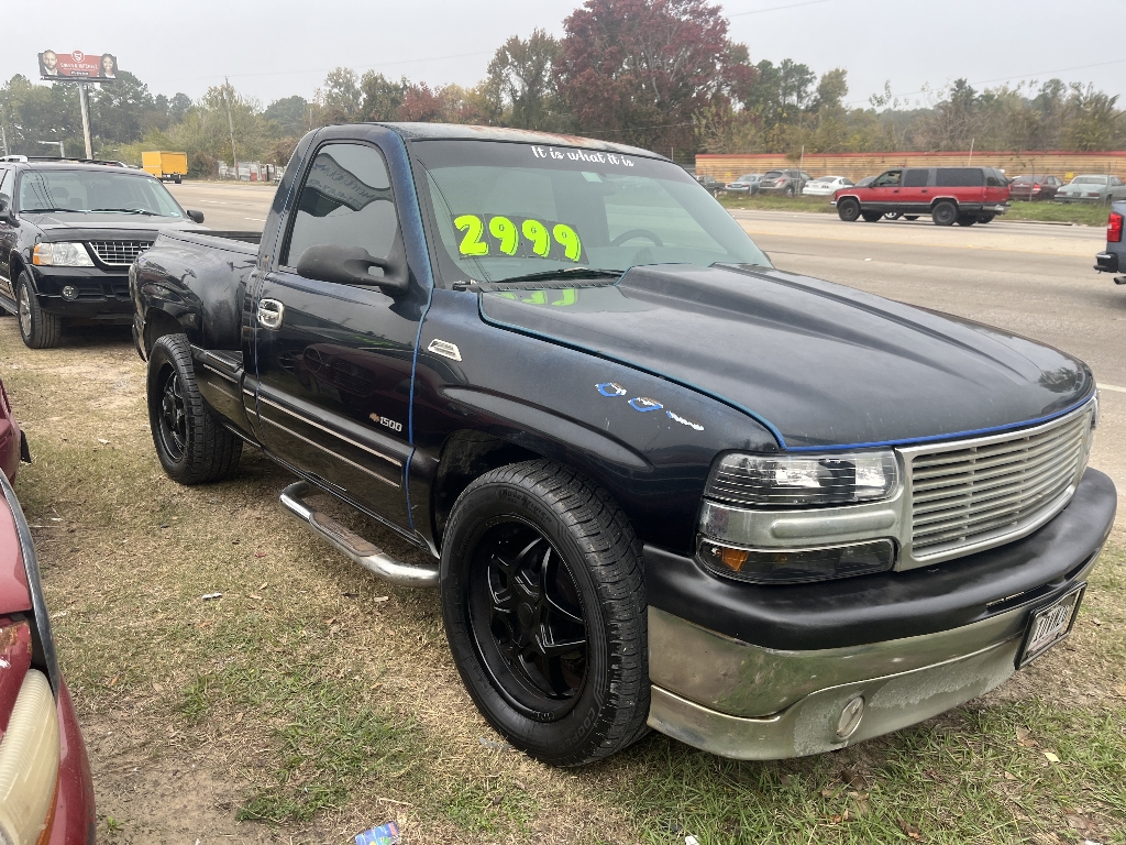 1999 Chevrolet Silverado's photo