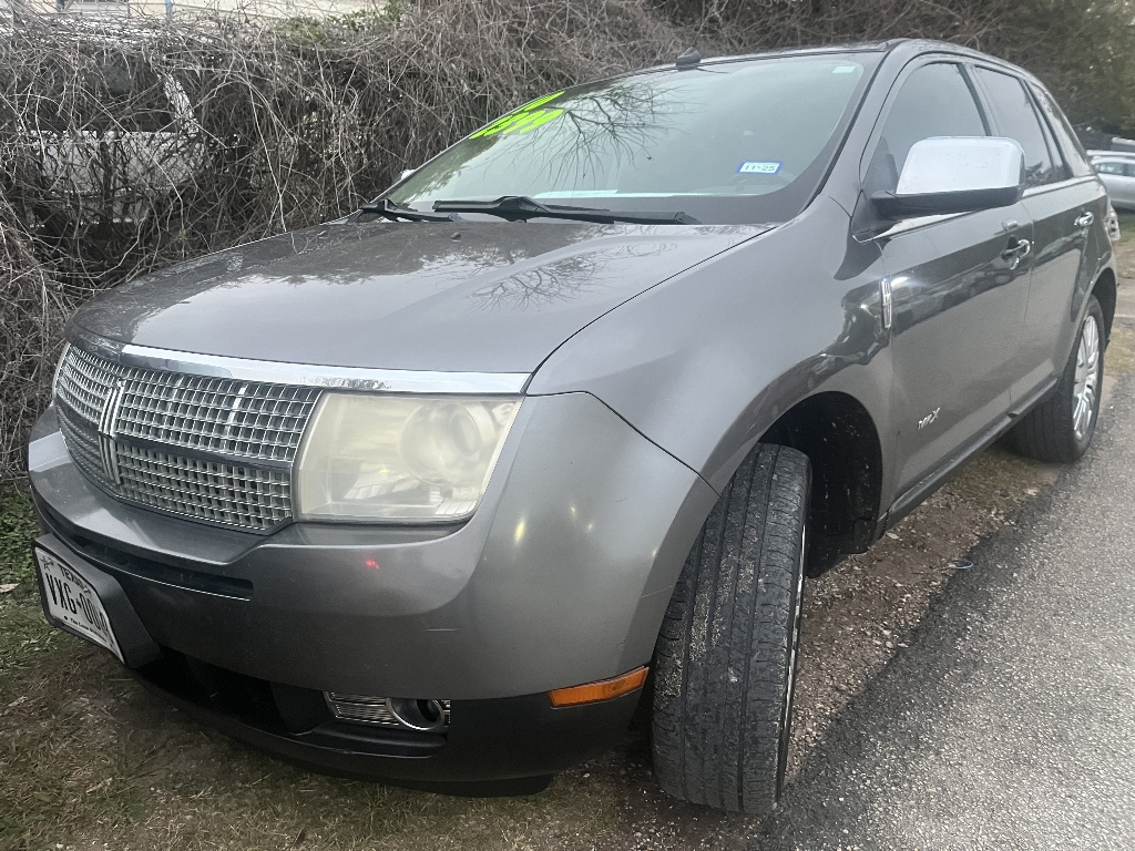 2010 Lincoln MKX Base's photo
