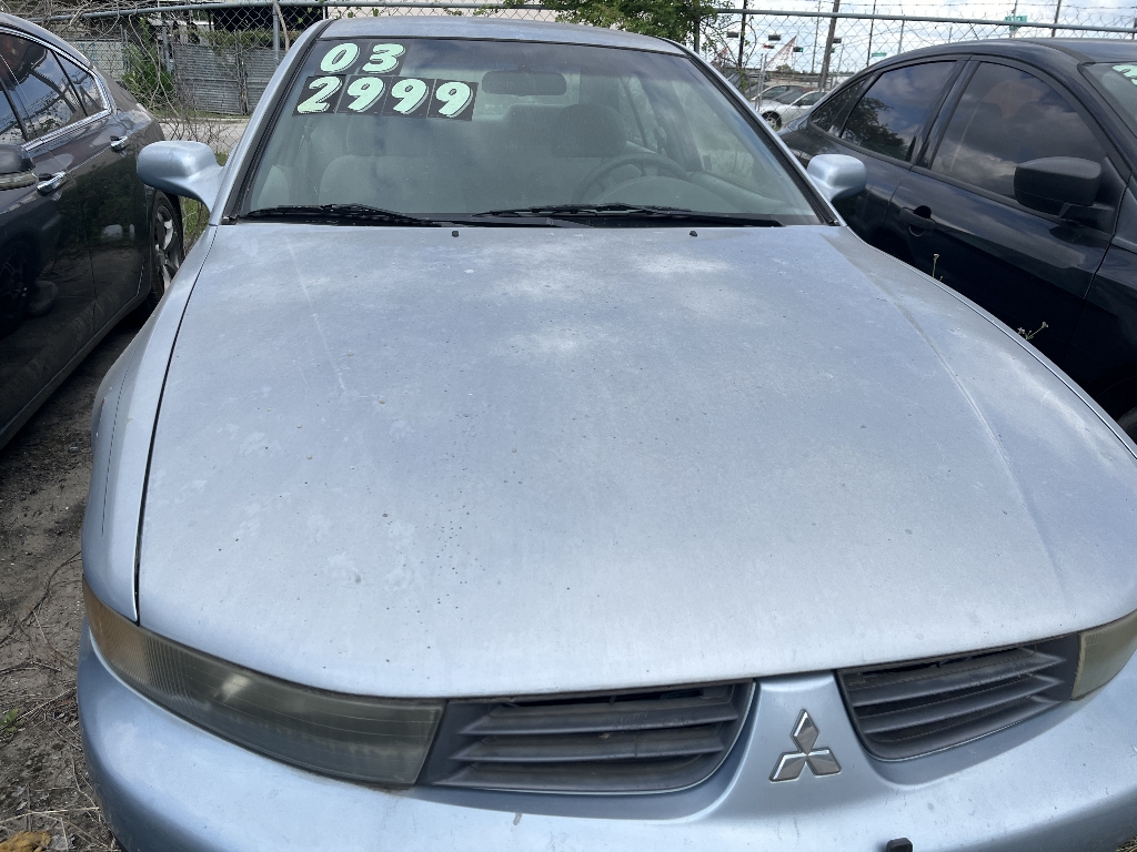 2003 Mitsubishi Galant's photo